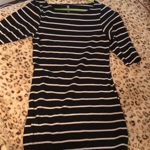Black and white stripped half sleeve dress